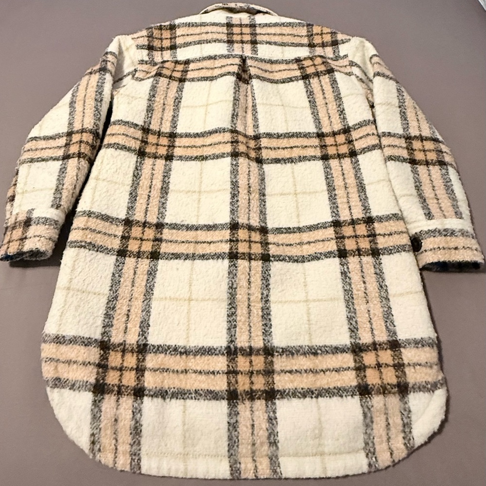 Old Navy Wool Shacket - Cream Plaid - Picture 10 of 16